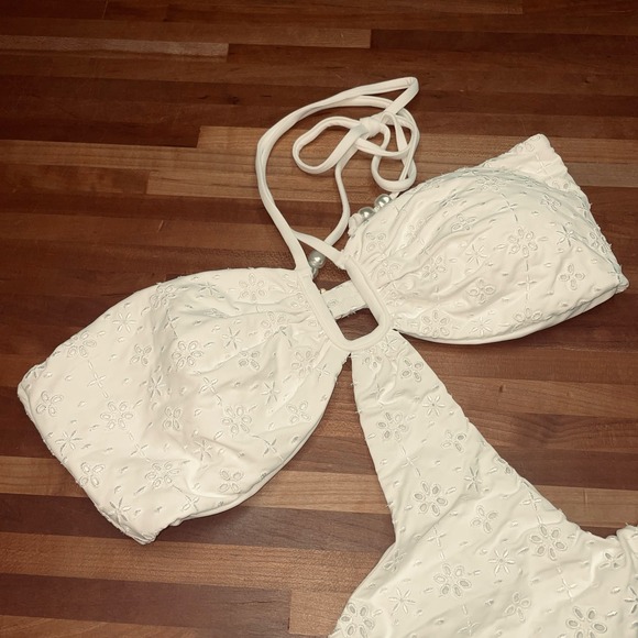 L*Space Marina Eyelet One Piece Swimsuit white XL - Picture 2 of 13